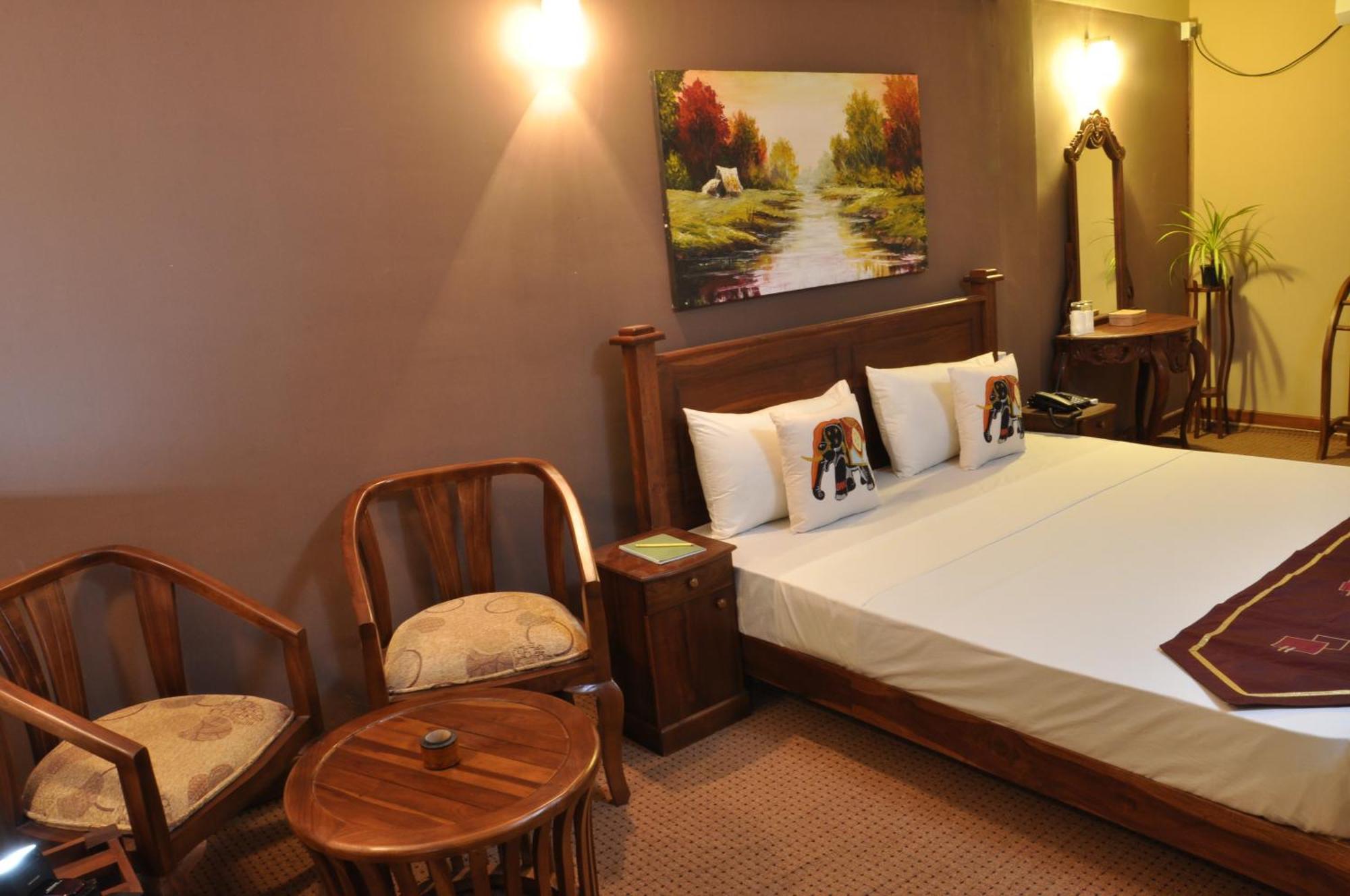 Hotel Tinaya Dambulla Habitación foto