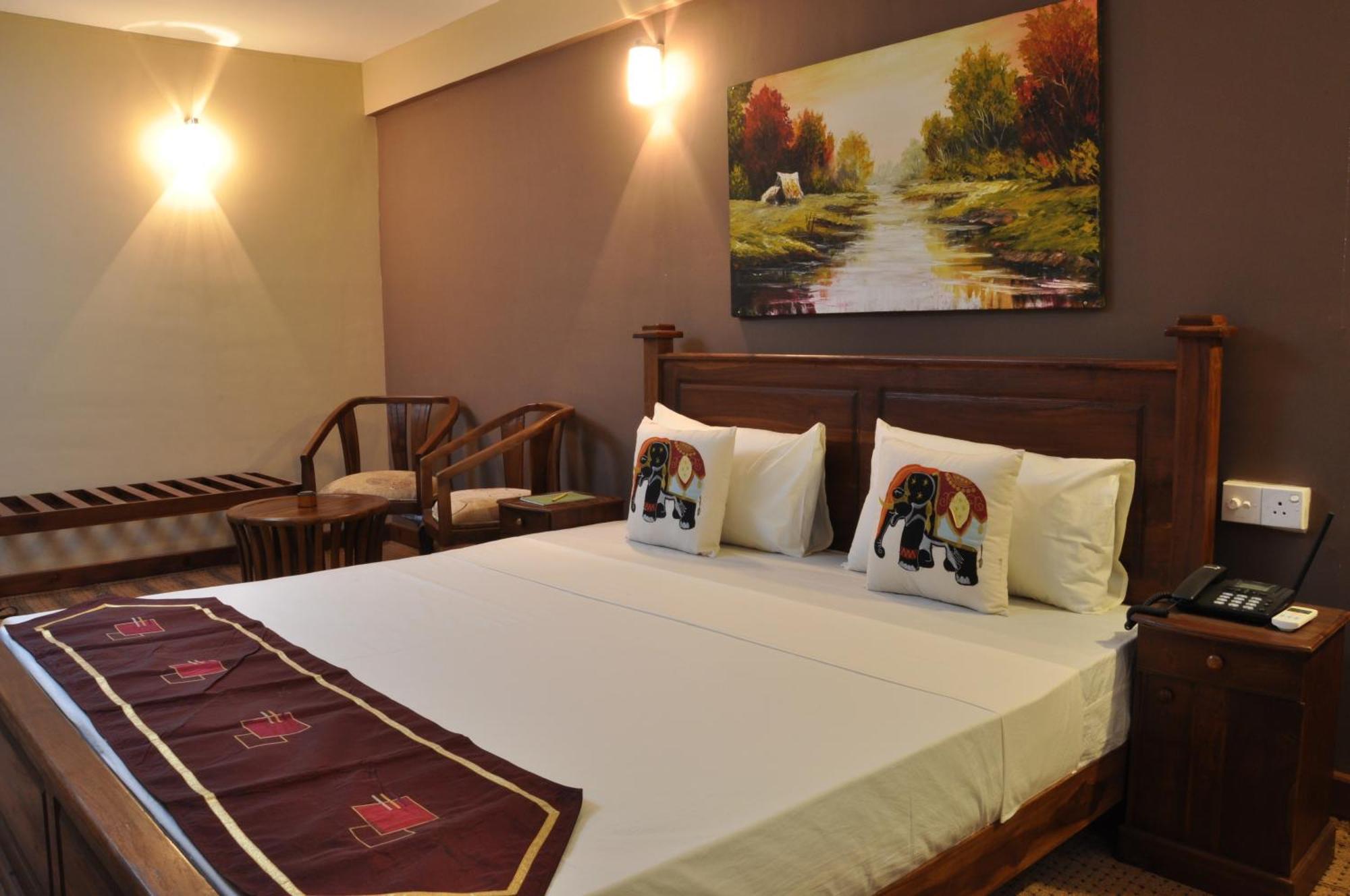 Hotel Tinaya Dambulla Habitación foto
