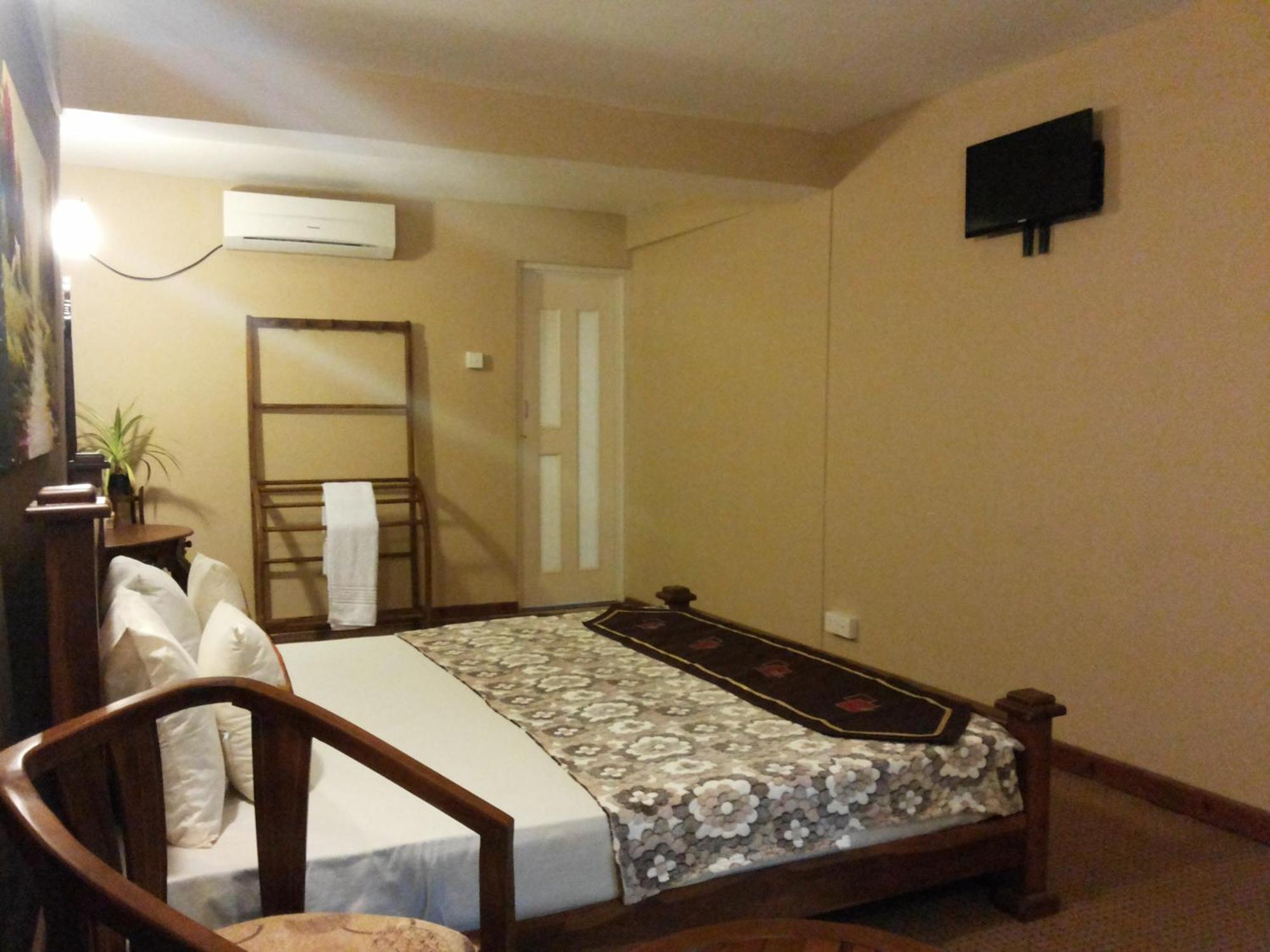 Hotel Tinaya Dambulla Habitación foto